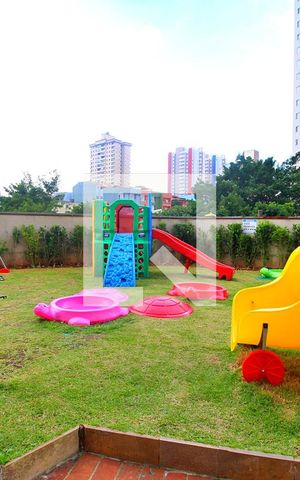 Apartamento à venda com 75m², 2 quartos e 2 vagasÁrea Comum - Playground