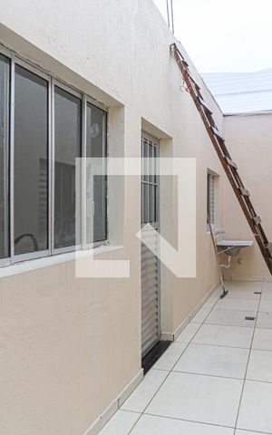 Casa para alugar com 55m², 1 quarto e sem vagaEntrada