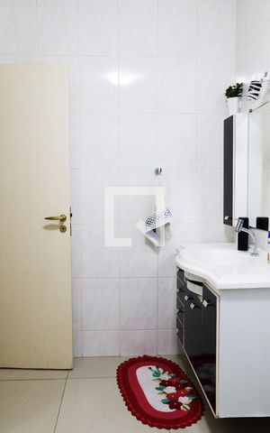 Apartamento para alugar com 116m², 3 quartos e sem vaga Apartamento para alugar com 116m², 3 quartos e sem vagaBanheiro da Suíte