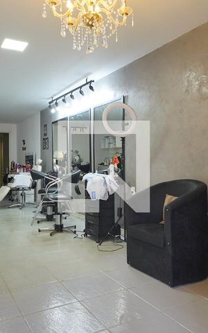 Casa à venda com 350m², 4 quartos e 4 vagasÁrea comum 