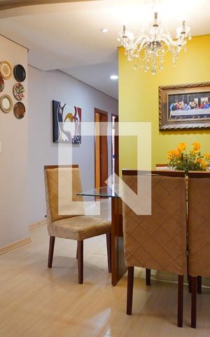 Casa à venda com 350m², 4 quartos e 4 vagasCozinha 
