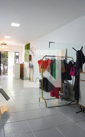 Casa à venda com 350m², 4 quartos e 4 vagasÁrea comum 