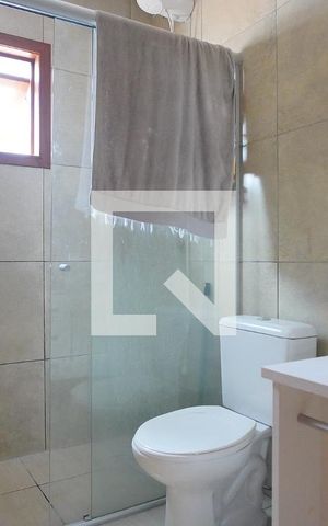 Casa à venda com 350m², 4 quartos e 4 vagasBanheiro 
