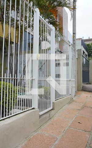 Casa à venda com 350m², 4 quartos e 4 vagasÁrea comum 