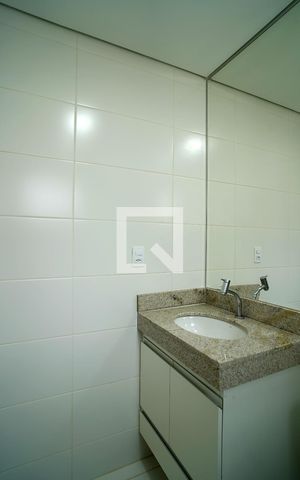 Apartamento para alugar com 70m², 2 quartos e 2 vagasBanheiro da Suíte