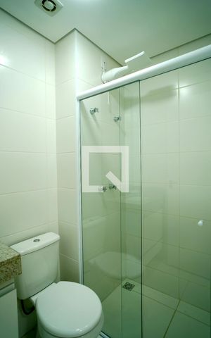 Apartamento para alugar com 70m², 2 quartos e 2 vagasBanheiro