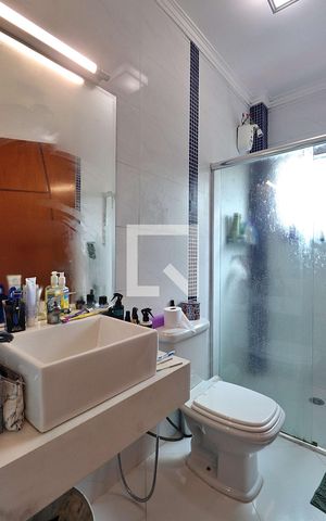 Casa para alugar com 210m², 3 quartos e 2 vagasBanheiro da Suíte 1