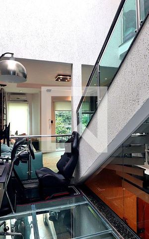 Casa para alugar com 210m², 3 quartos e 2 vagasEscritório