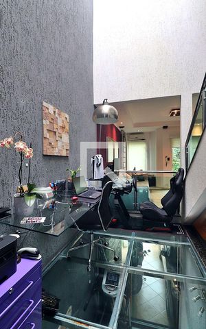 Casa para alugar com 210m², 3 quartos e 2 vagasEscritório