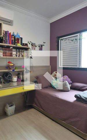Casa para alugar com 210m², 3 quartos e 2 vagasSuíte 3