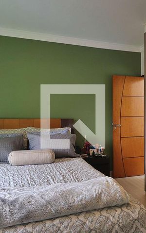 Casa para alugar com 210m², 3 quartos e 2 vagasSuíte 1