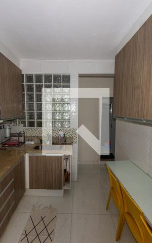 Casa à venda com 142m², 2 quartos e sem vaga Casa à venda com 142m², 2 quartos e sem vagaCozinha
