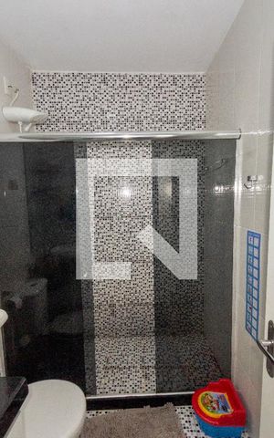 Casa à venda com 142m², 2 quartos e sem vaga Casa à venda com 142m², 2 quartos e sem vagaBanheiro