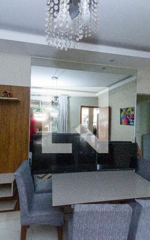 Casa à venda com 142m², 2 quartos e sem vaga Casa à venda com 142m², 2 quartos e sem vagaSala