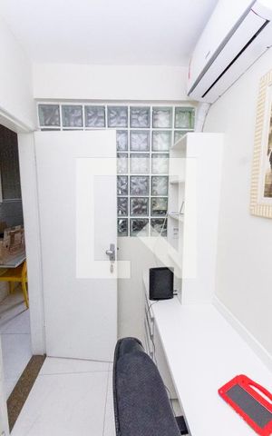 Casa à venda com 142m², 2 quartos e sem vaga Casa à venda com 142m², 2 quartos e sem vagaEscritório