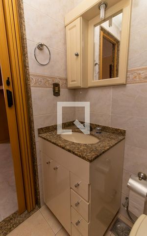 Apartamento à venda com 94m², 3 quartos e 1 vaga Apartamento à venda com 94m², 3 quartos e 1 vagaBanheiro