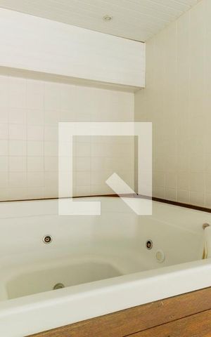 Apartamento à venda com 53m², 2 quartos e 1 vaga Apartamento à venda com 53m², 2 quartos e 1 vagaÁrea Comum - Jacuzzi