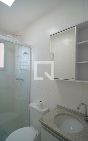 Apartamento para alugar com 46m², 2 quartos e 2 vagasBanheiro