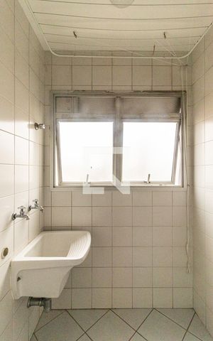 Apartamento para alugar com 62m², 2 quartos e 1 vagaÁrea de Serviço