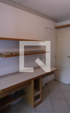 Apartamento à venda com 172m², 4 quartos e 2 vagasQuarto 2