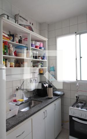 Apartamento à venda com 57m², 2 quartos e 1 vagaCozinha