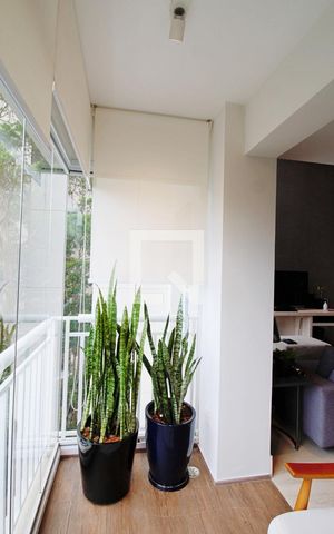 Apartamento para alugar com 70m², 2 quartos e 2 vagas Apartamento para alugar com 70m², 2 quartos e 2 vagasVaranda