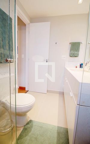 Apartamento para alugar com 70m², 2 quartos e 2 vagas Apartamento para alugar com 70m², 2 quartos e 2 vagasBanheiro