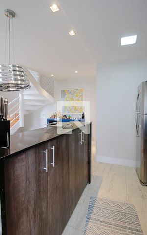 Apartamento para alugar com 70m², 2 quartos e 2 vagas Apartamento para alugar com 70m², 2 quartos e 2 vagasCozinha