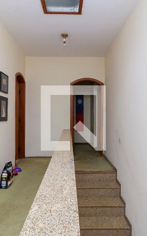 Casa para alugar com 500m², 3 quartos e 4 vagas Casa para alugar com 500m², 3 quartos e 4 vagasAnte Sala dos Quartos