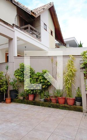 Casa à venda com 180m², 3 quartos e 2 vagasGaragem