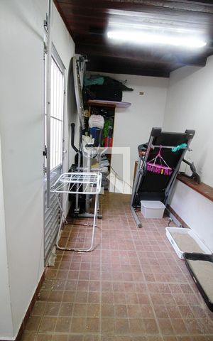 Casa à venda com 180m², 3 quartos e 2 vagasÁrea de Serviço