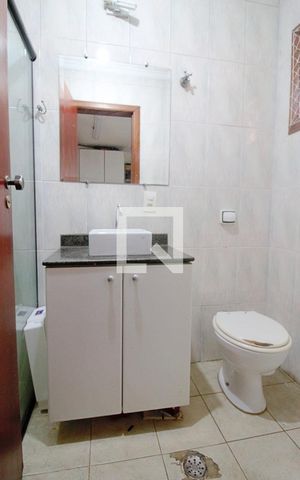 Casa à venda com 180m², 3 quartos e 2 vagasBanheiro da Suíte 3