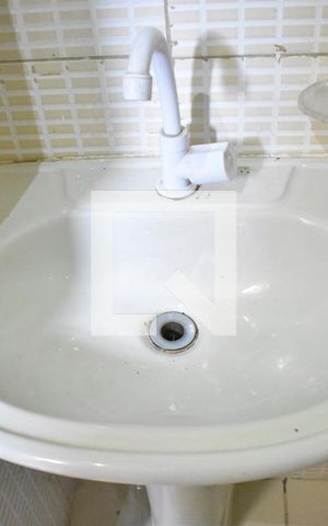Casa para alugar com 48m², 1 quarto e sem vagaPia