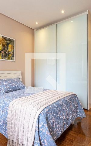 Apartamento à venda com 264m², 4 quartos e 5 vagas Apartamento à venda com 264m², 4 quartos e 5 vagasSuíte 2