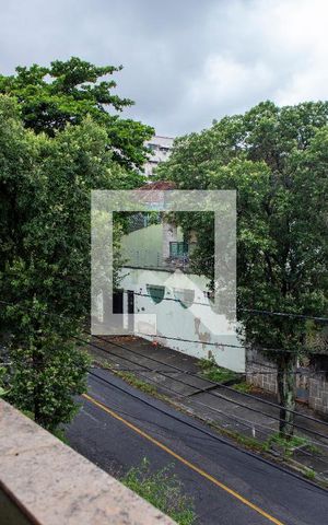 Casa à venda com 648m², 3 quartos e 8 vagas Casa à venda com 648m², 3 quartos e 8 vagasSacada da Suíte 2