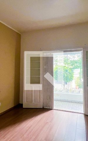 Casa à venda com 342m², 6 quartos e 4 vagasQuarto 1