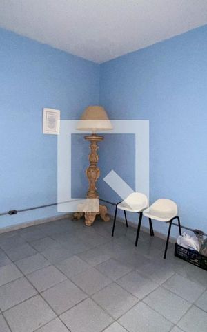 Casa à venda com 342m², 6 quartos e 4 vagasQuarto de Serviço