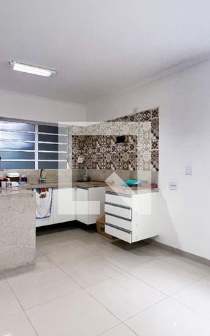 Casa à venda com 342m², 6 quartos e 4 vagasCozinha