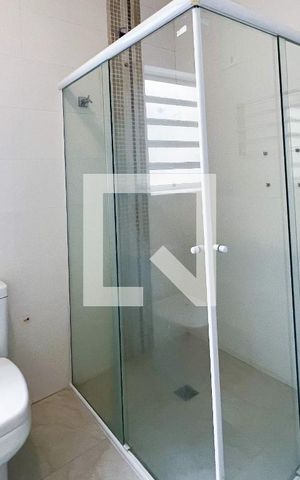 Casa à venda com 342m², 6 quartos e 4 vagasBanheiro