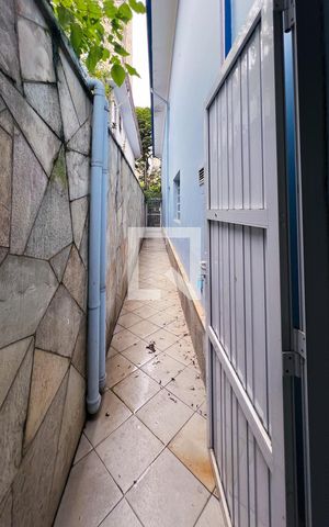Casa à venda com 342m², 6 quartos e 4 vagasCorredor