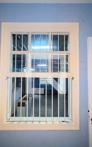 Casa à venda com 342m², 6 quartos e 4 vagasQuarto de Serviço