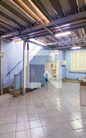 Casa à venda com 342m², 6 quartos e 4 vagasÁrea de Serviço