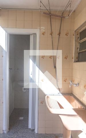 Casa à venda com 229m², 3 quartos e 3 vagas Casa à venda com 229m², 3 quartos e 3 vagasÁrea de serviço