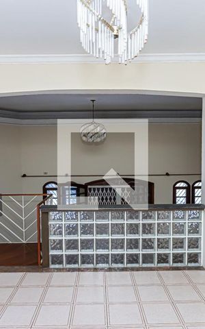 Casa à venda com 170m², 3 quartos e 2 vagas Casa à venda com 170m², 3 quartos e 2 vagasSala 2
