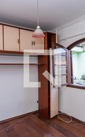 Casa à venda com 170m², 3 quartos e 2 vagas Casa à venda com 170m², 3 quartos e 2 vagasQuarto 2