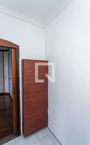 Casa à venda com 170m², 3 quartos e 2 vagas Casa à venda com 170m², 3 quartos e 2 vagasCloset suite