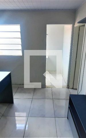 Studio para alugar com 42m², 1 quarto e sem vaga Studio para alugar com 42m², 1 quarto e sem vagaSala/Cozinha