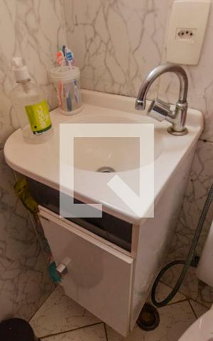 Apartamento à venda com 45m², 2 quartos e 1 vaga Apartamento à venda com 45m², 2 quartos e 1 vagaBanheiro
