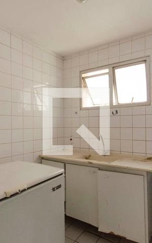 Apartamento à venda com 45m², 2 quartos e 1 vaga Apartamento à venda com 45m², 2 quartos e 1 vagaÁrea de Comum - Salao de Festa