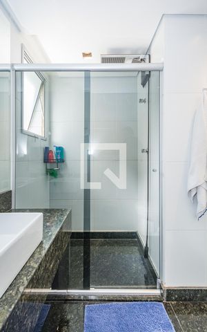 Apartamento à venda com 115m², 4 quartos e 2 vagas Apartamento à venda com 115m², 4 quartos e 2 vagasBanheiro Social